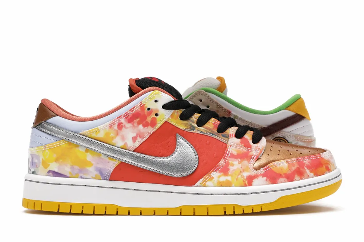 Nike Sb Dunk Low Street Hawker Sneakers