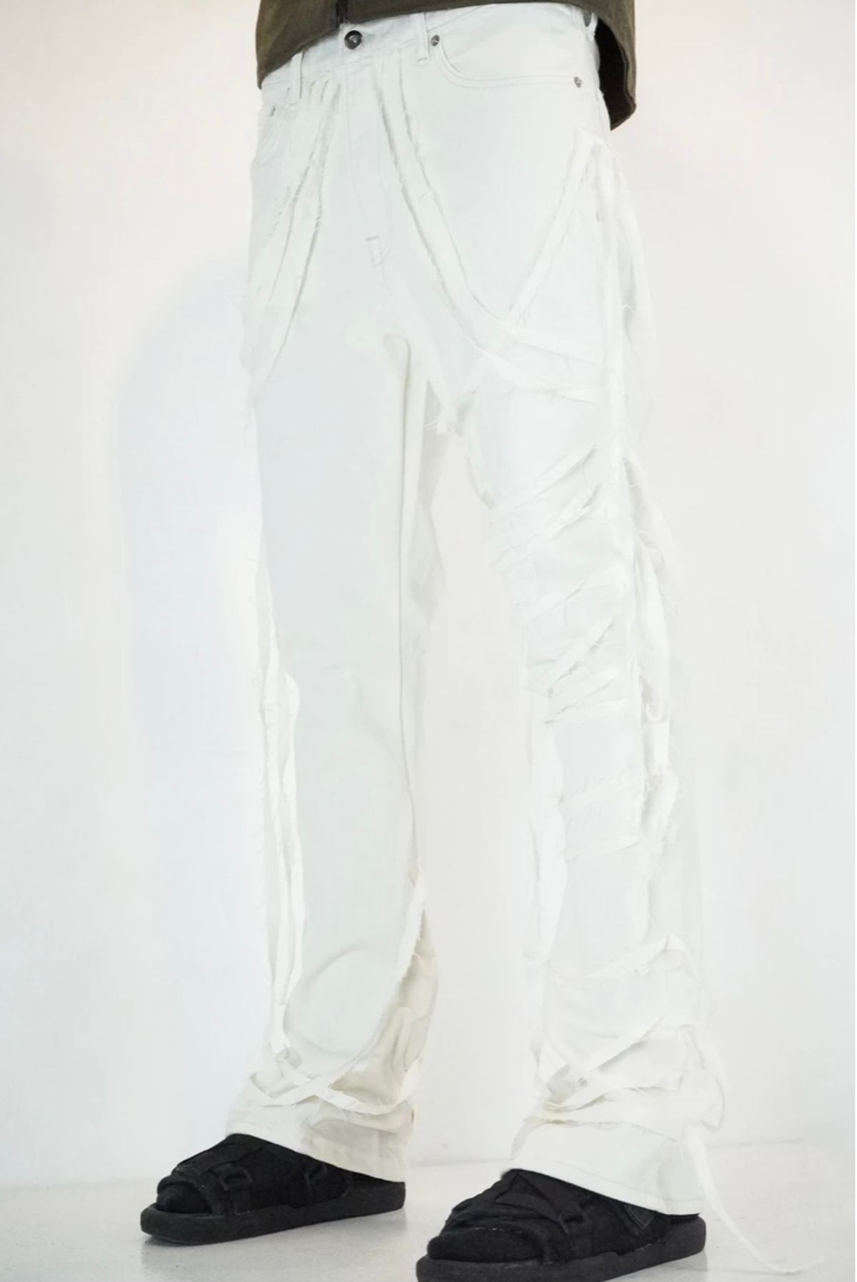 Tainted NY Nazareth Denim In White/Natural