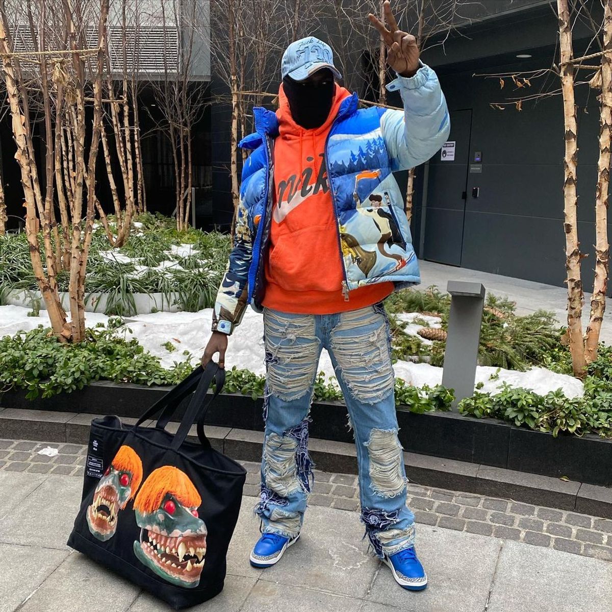 Sheck Wes Outfit from February 27, 2021 | WHAT’S ON THE STAR?