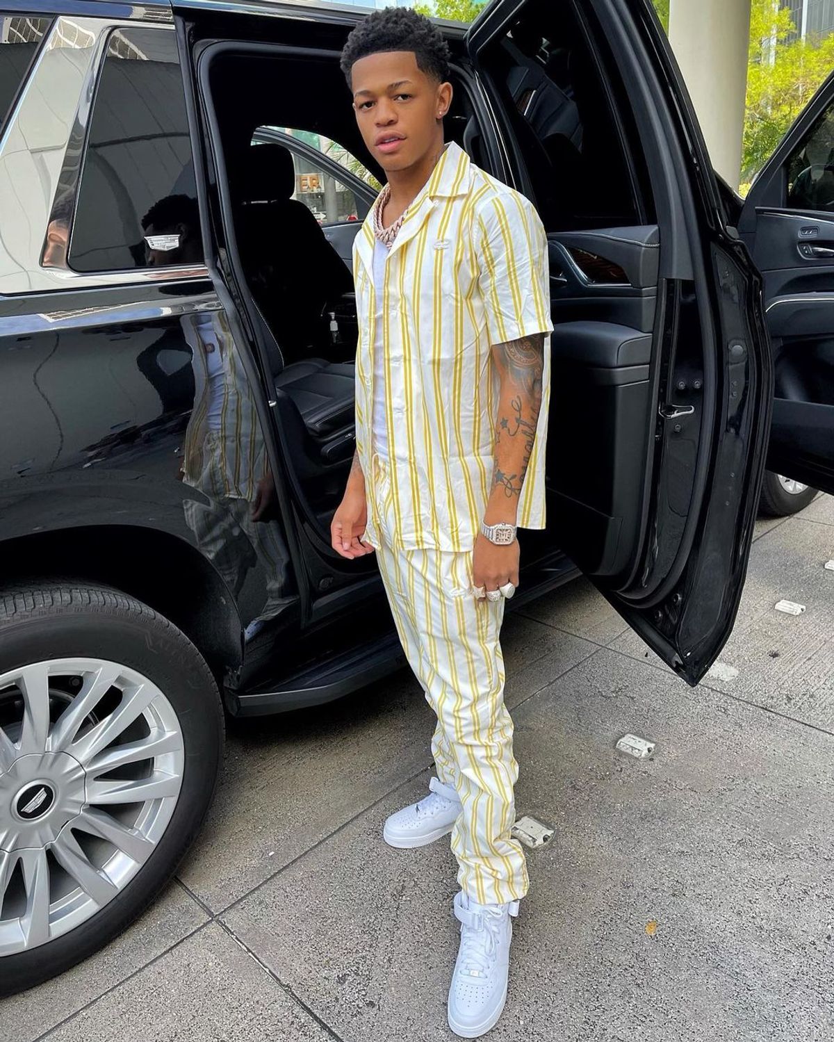 YK Osiris Outfit from April 25, 2021 | WHAT’S ON THE STAR?