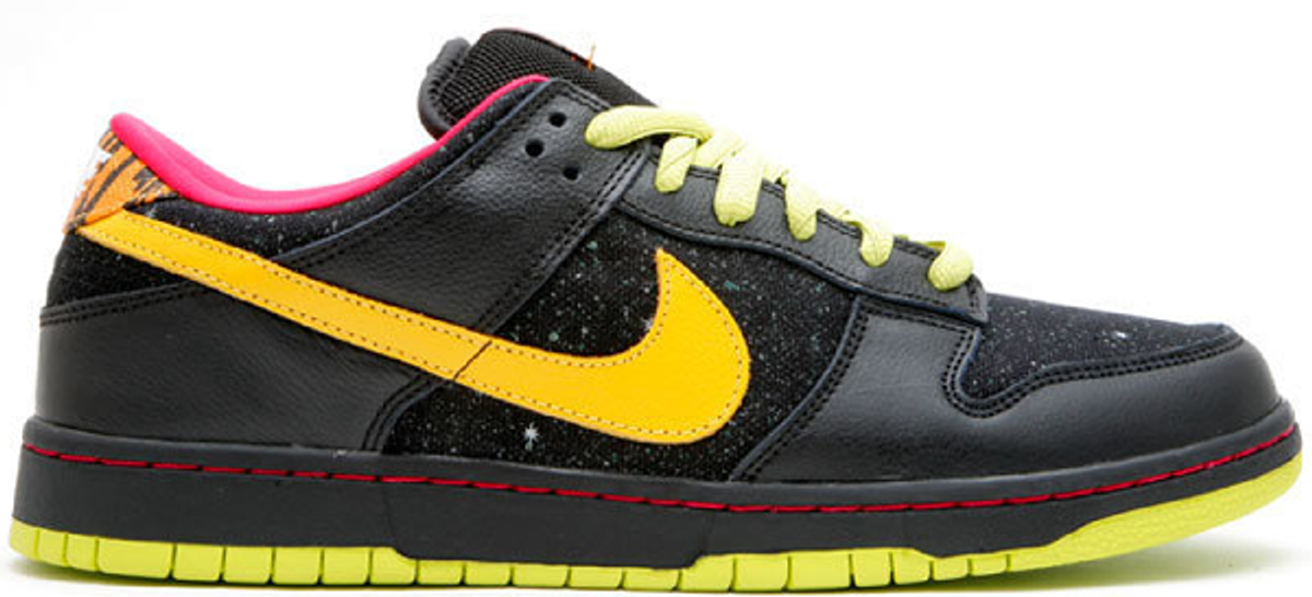 Nike Sb Dunk Low Space Tiger Sneakers