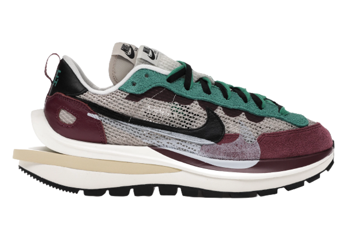 Nike Vaporwaffle Villain Red Neptune Green Sneakers