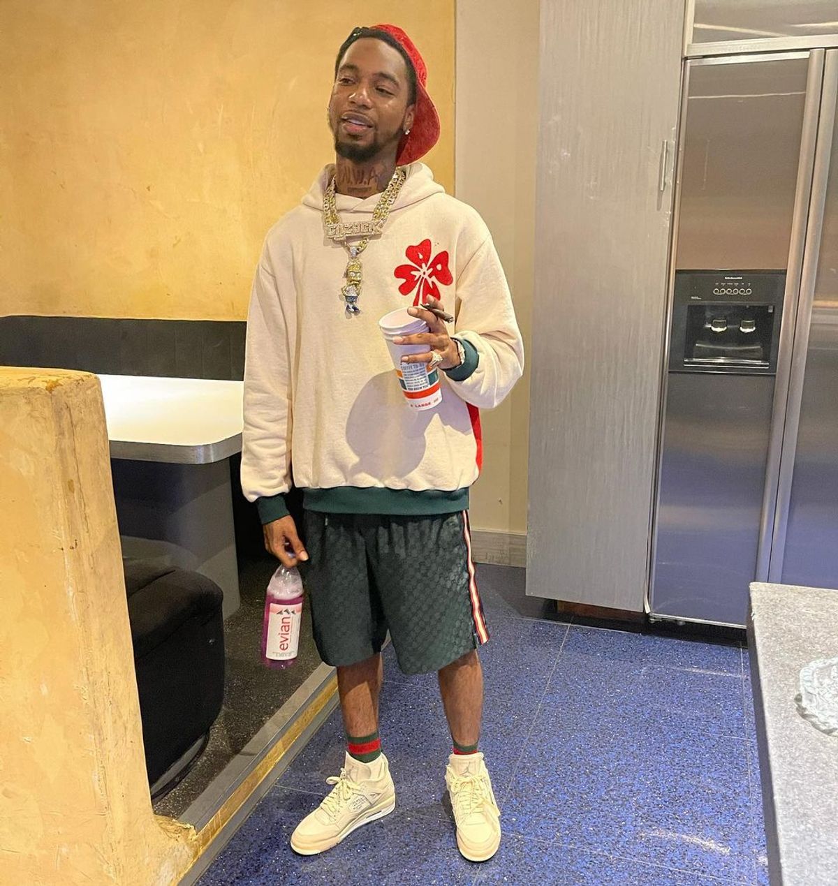 Key Glock Outfit from May 19, 2021 WHAT’S ON THE STAR?