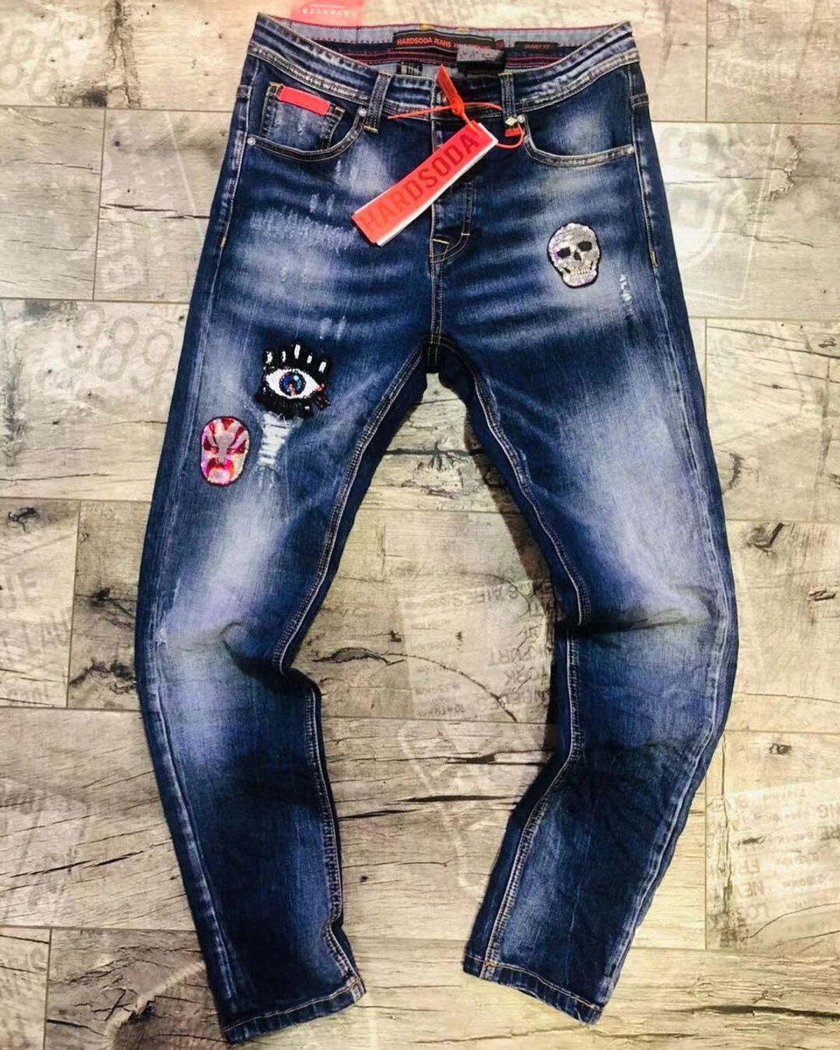 Hard Soda: Clothing, Shoes & Accessories | WHAT’S ON THE STAR?