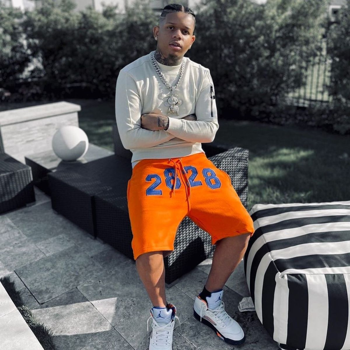 Yella Beezy Outfit from May 15, 2021 | WHAT’S ON THE STAR?