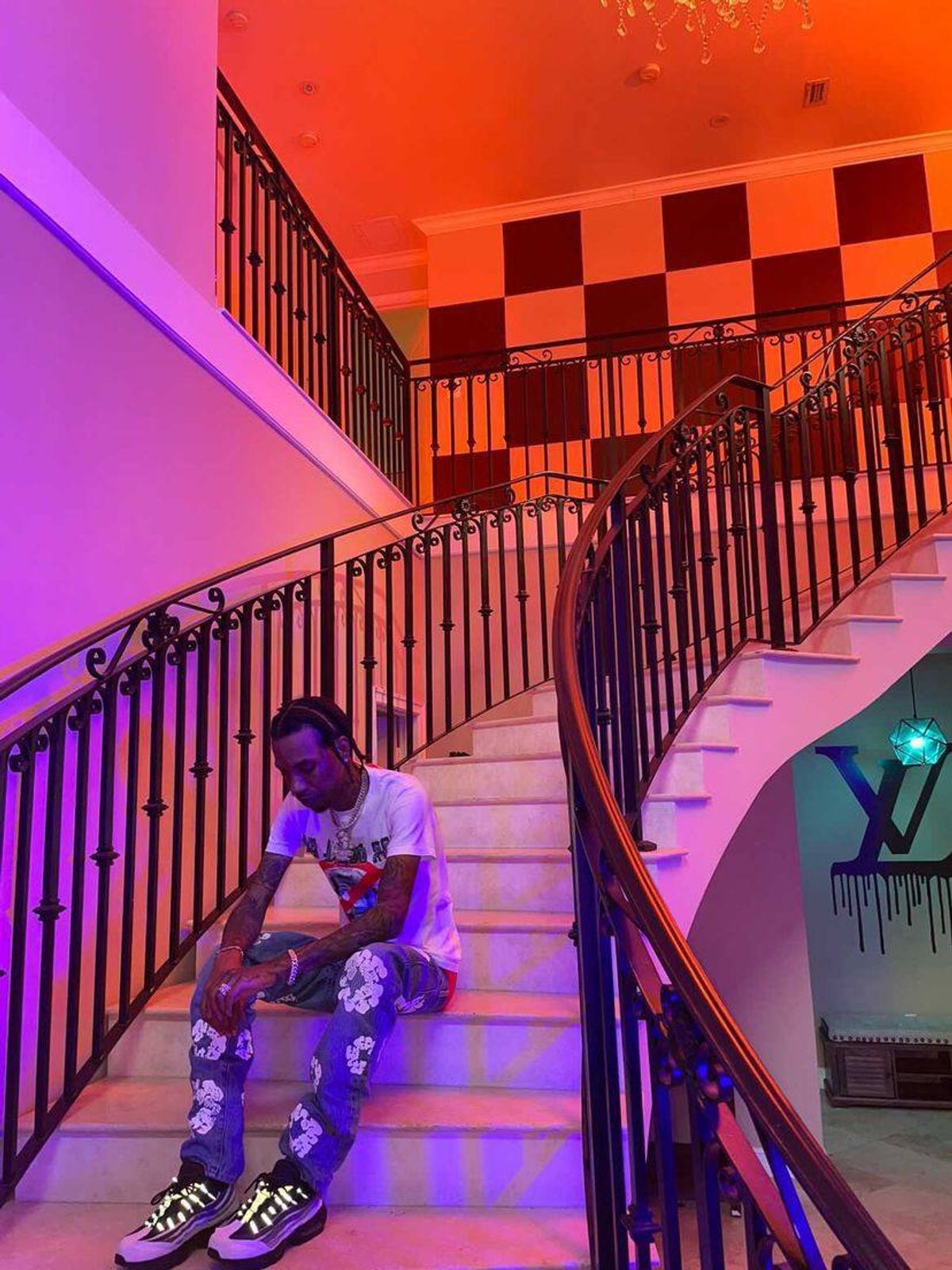 KSupreme Outfit from July 26, 2021 | WHAT’S ON THE STAR?