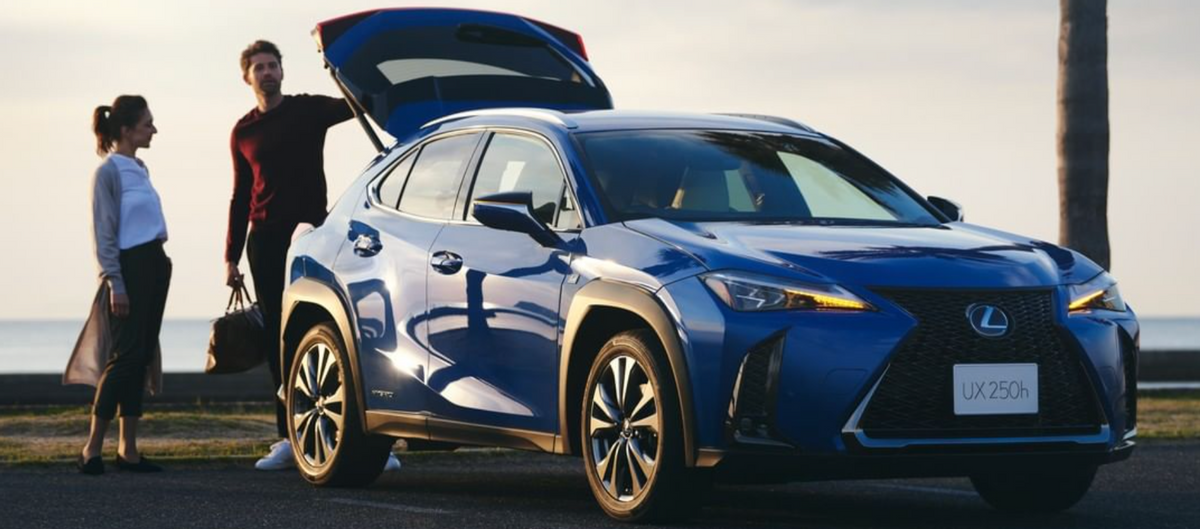 Lexus Clothing, Shoes & Accessories WHAT’S ON THE STAR?