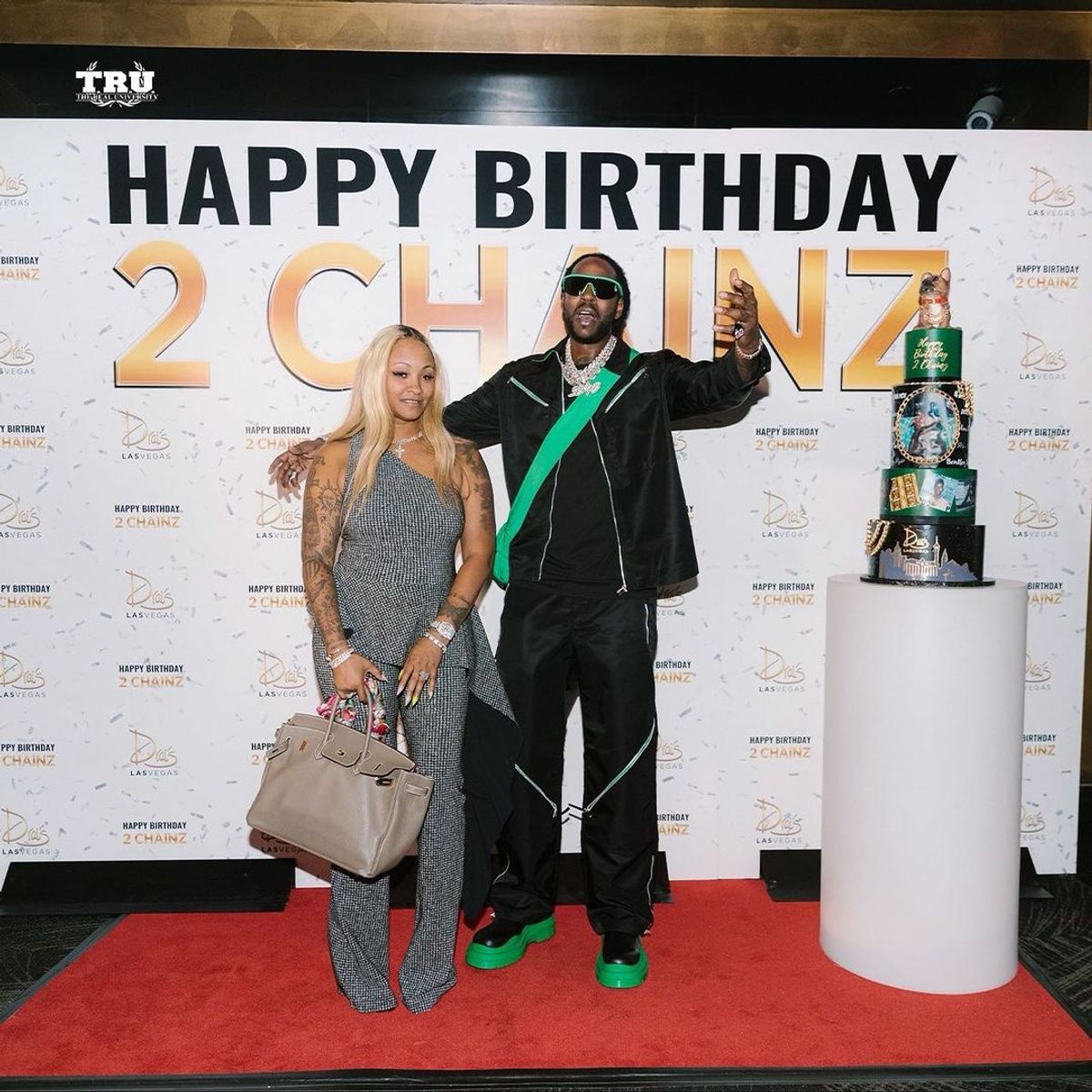 2 Chainz Outfit from September 13, 2021 WHAT’S ON THE STAR?