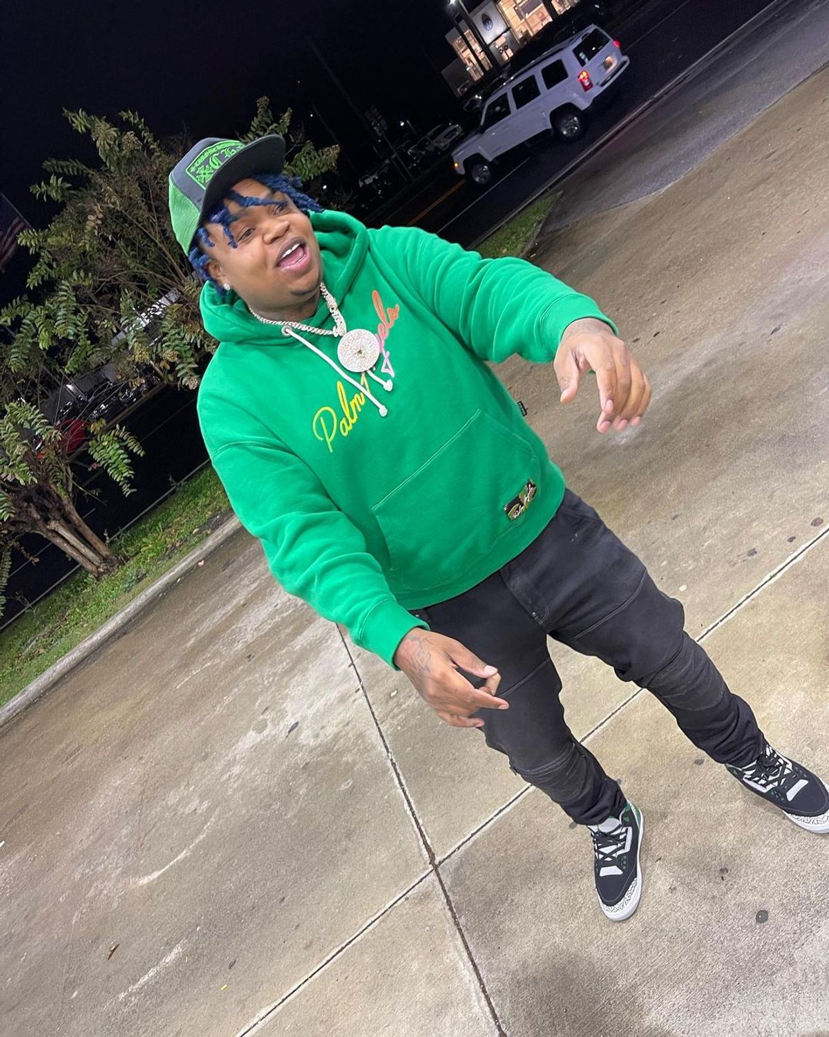 Big Yavo Outfit from November 26, 2021 WHAT’S ON THE STAR?