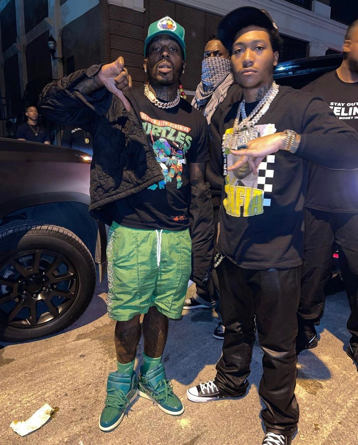 Sauce Walka Outfit from November 25, 2021 WHAT’S ON THE STAR?