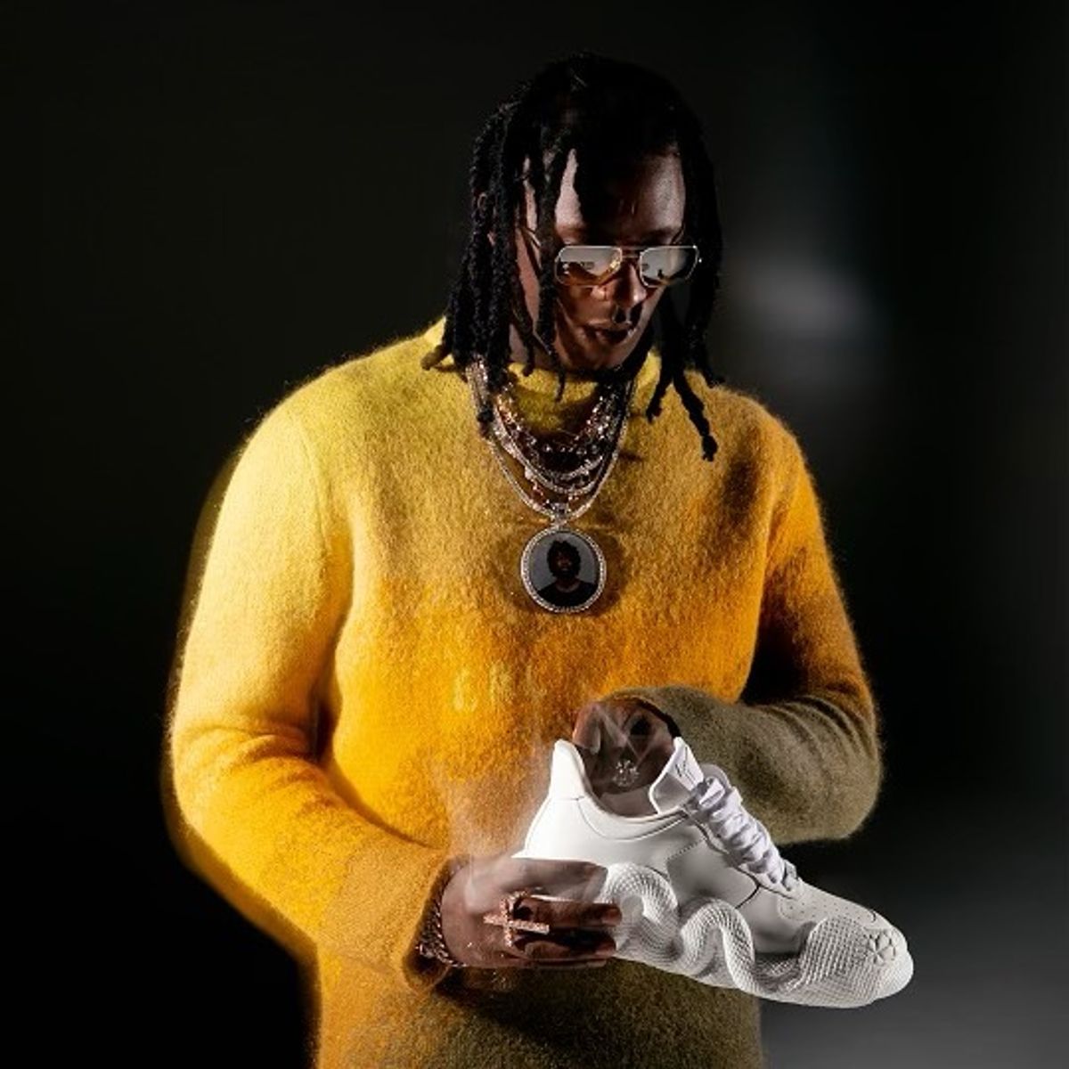 Young Thug Outfit from December 18, 2021 | WHAT’S ON THE STAR?