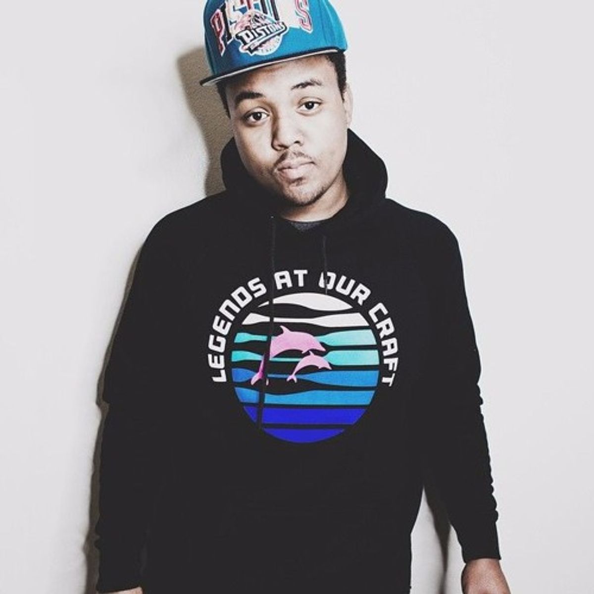 Jerry Production: Outfits, Clothes, Style and Fashion | WHAT’S ON THE STAR?