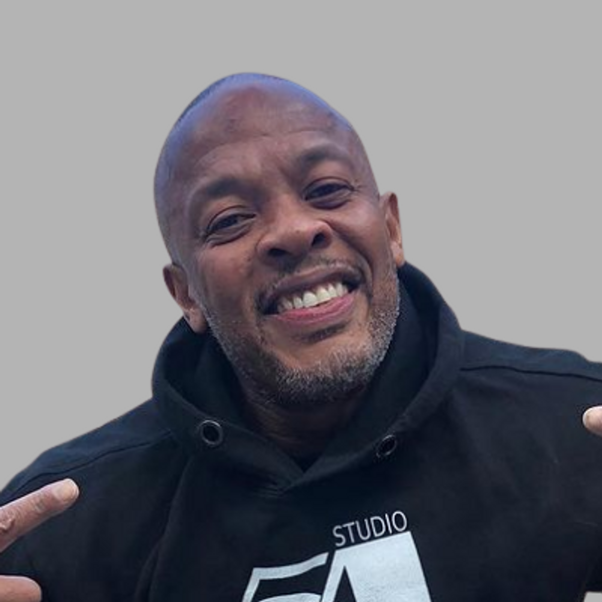 Dr. Dre: Outfits, Clothes, Style and Fashion | WHAT’S ON THE STAR?