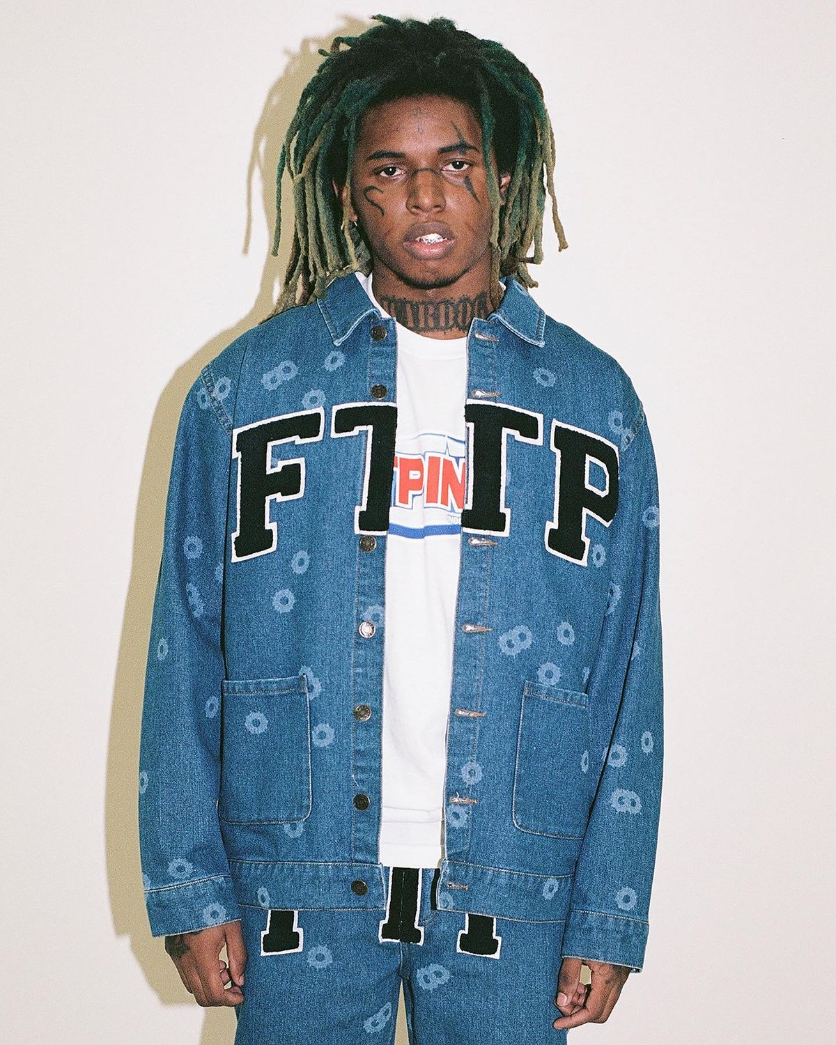 ZillaKami Outfit from October 30, 2021 WHAT’S ON THE STAR?