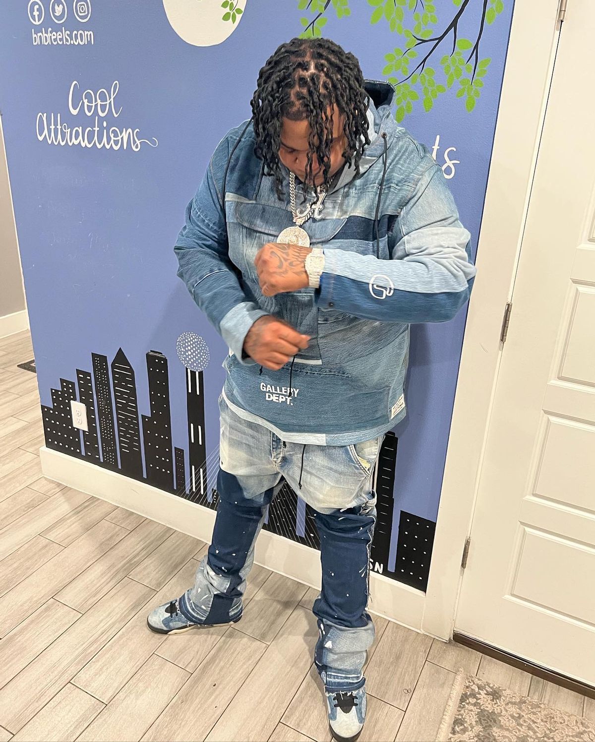 Big Yavo Outfit from April 25, 2022 WHAT’S ON THE STAR?
