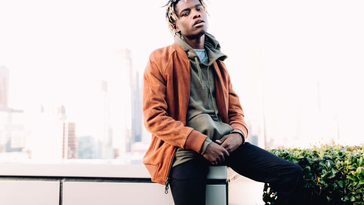 Ian Connor: Outfits, Clothes, Style and Fashion | WHAT’S ON THE STAR?