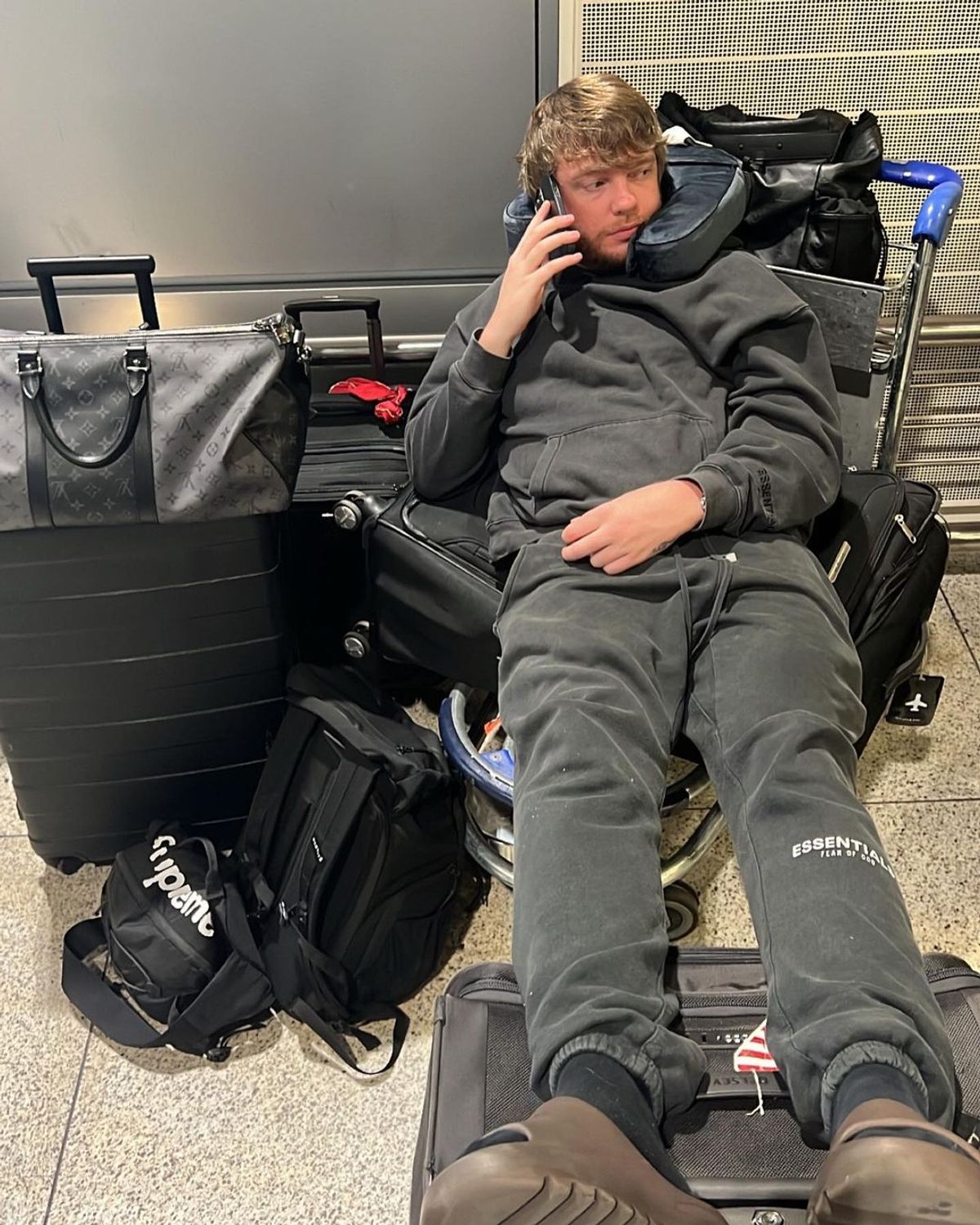 Murda Beatz Outfit from June 28, 2022 | WHAT’S ON THE STAR?