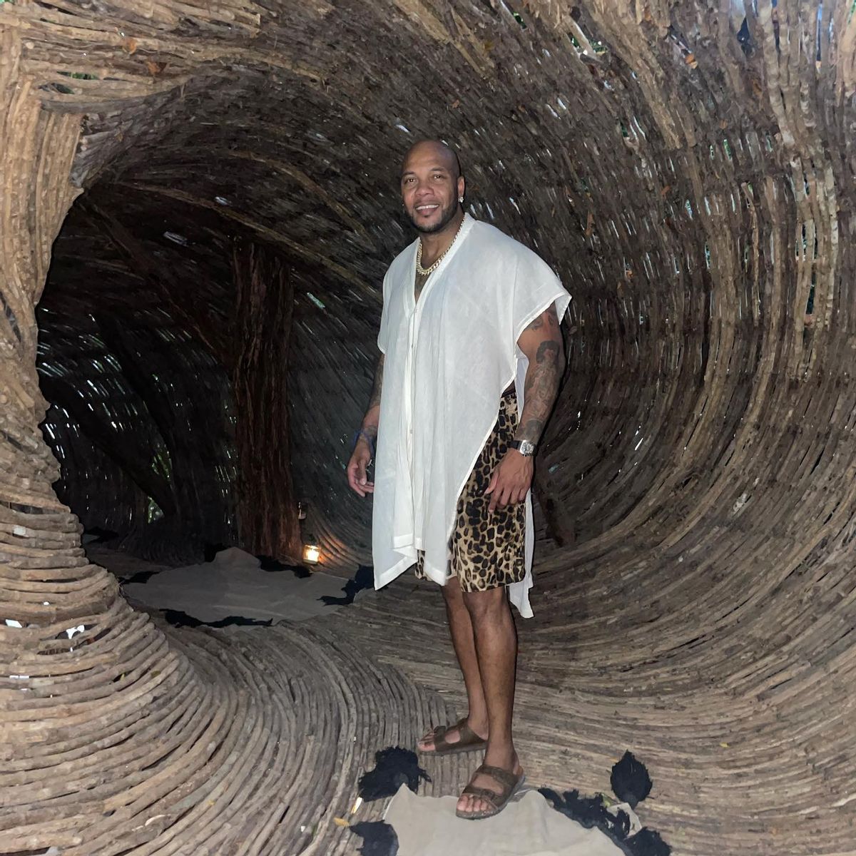 Flo Rida: Outfits, Clothes, Style and Fashion | WHAT’S ON THE STAR?