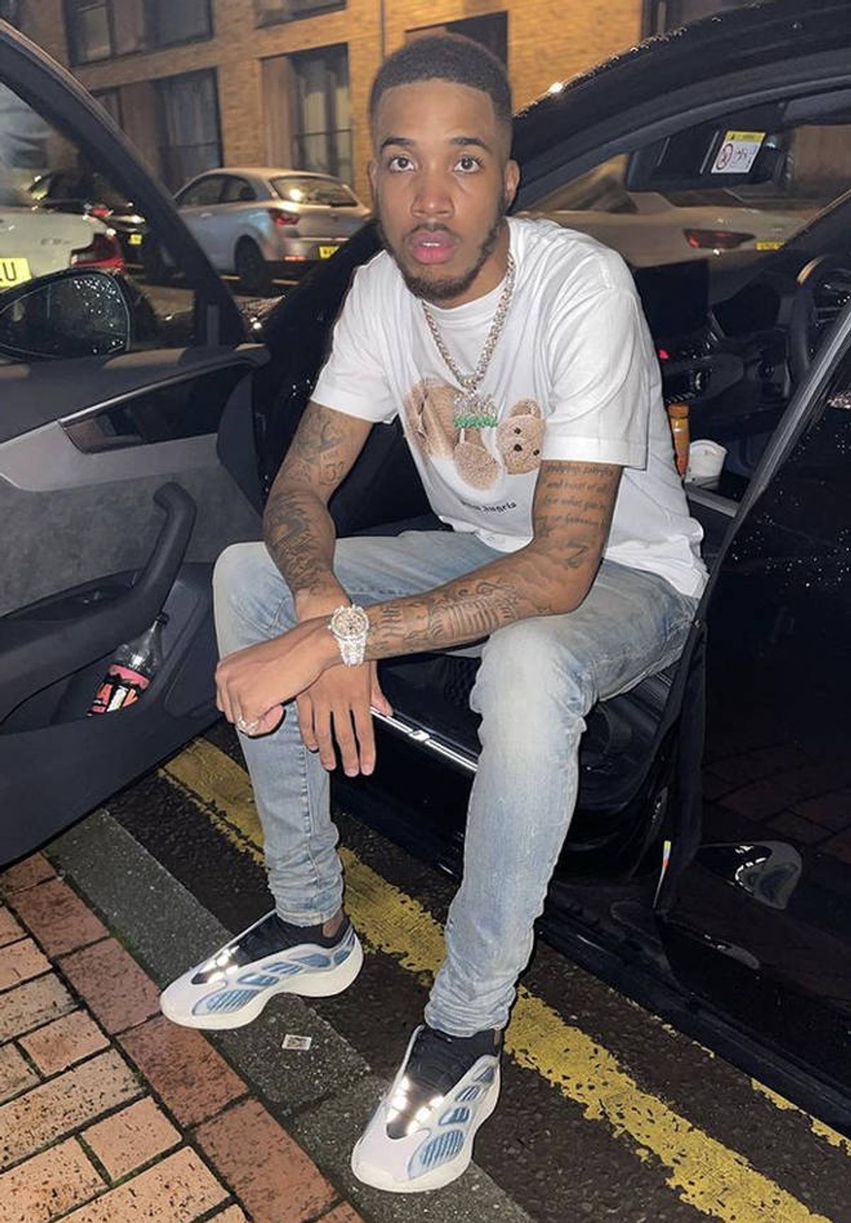 M24: Outfits, Clothes, Style and Fashion | WHAT’S ON THE STAR?