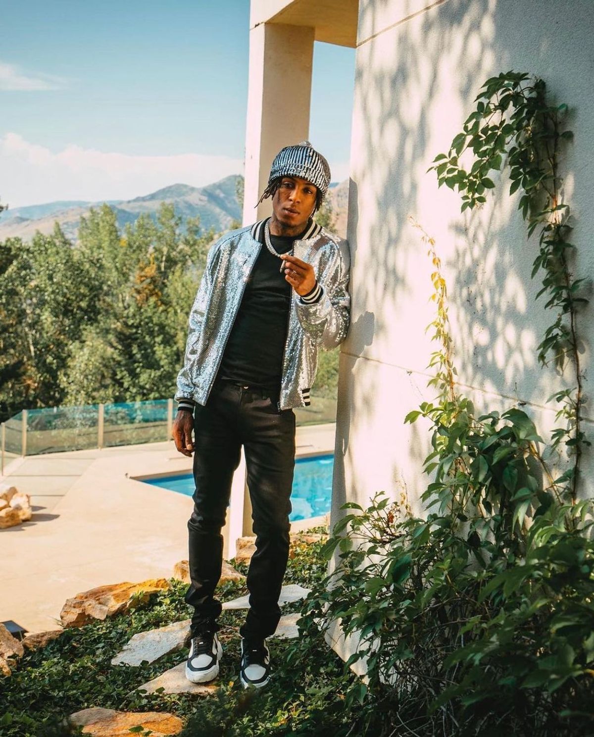 NBA YoungBoy Outfit from August 8, 2022 WHAT’S ON THE STAR?