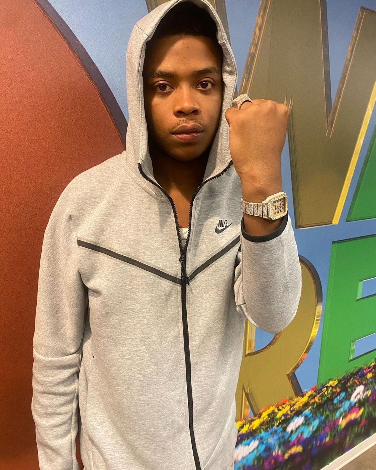 Sha EK: Outfits, Clothes, Style and Fashion | WHAT’S ON THE STAR?