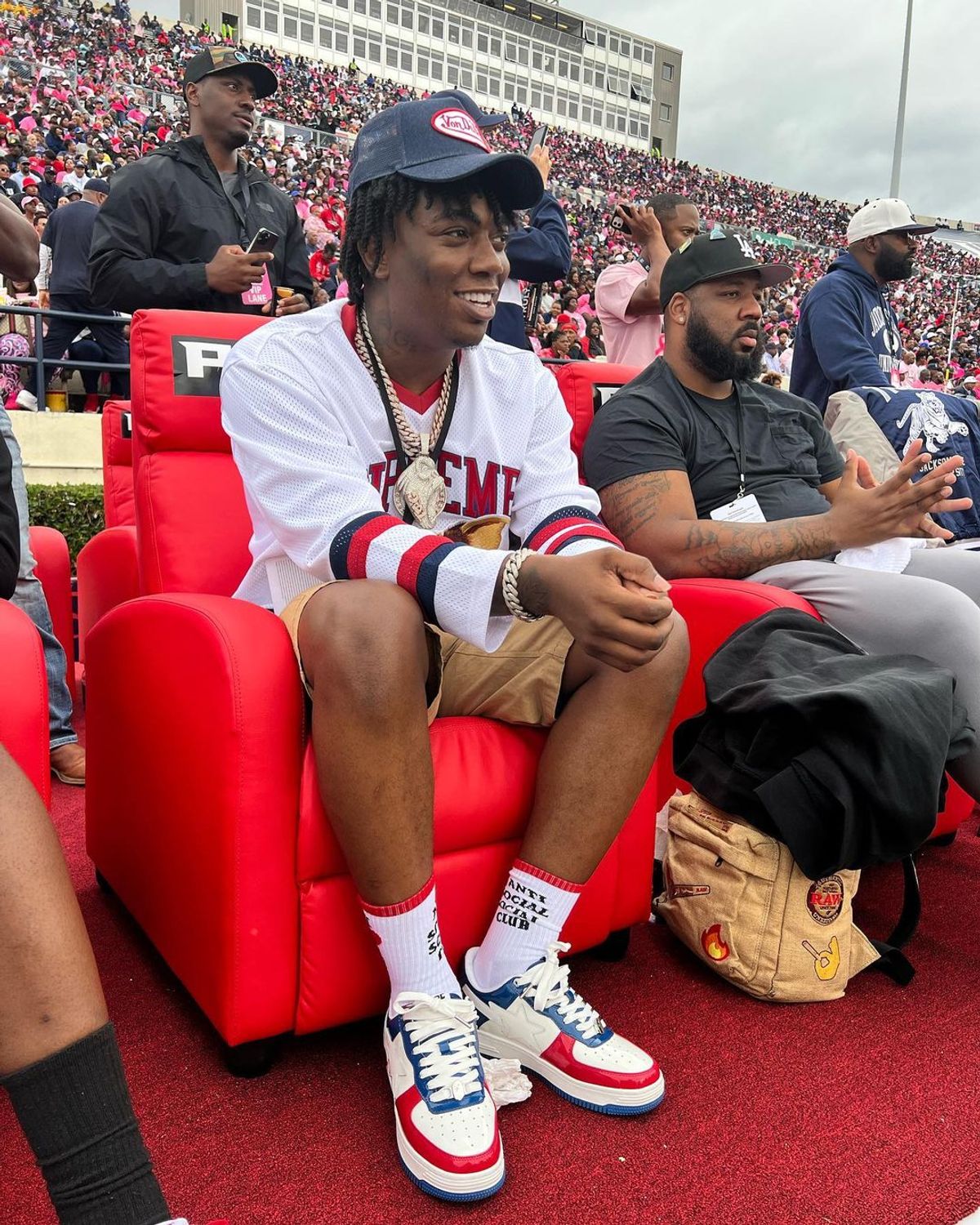 Fredo Bang Outfit from October 30, 2022 | WHAT’S ON THE STAR?