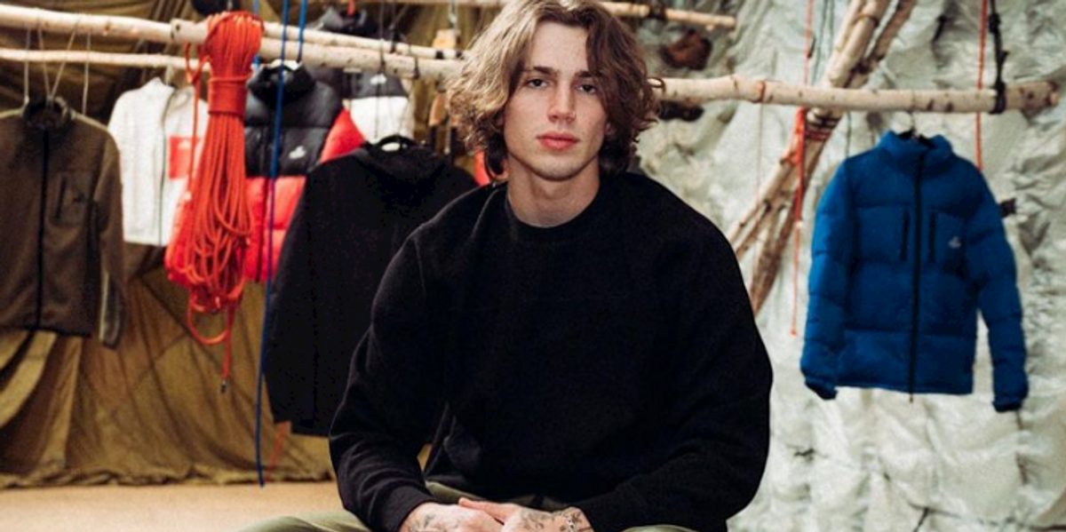 Vinnie Hacker Outfits, Clothes, Style and Fashion WHAT’S ON THE STAR?