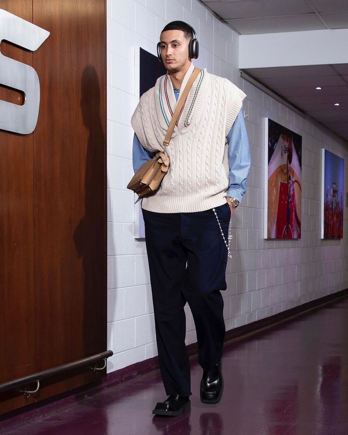 kyle kuzma nike adapt