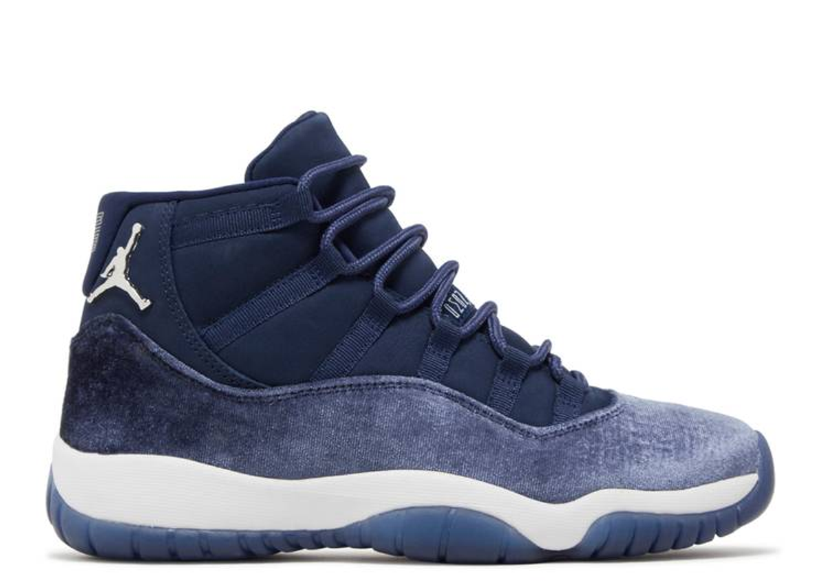 Jordan Air Jordan 11 Retro Midnight Navy Velvet Sneakers