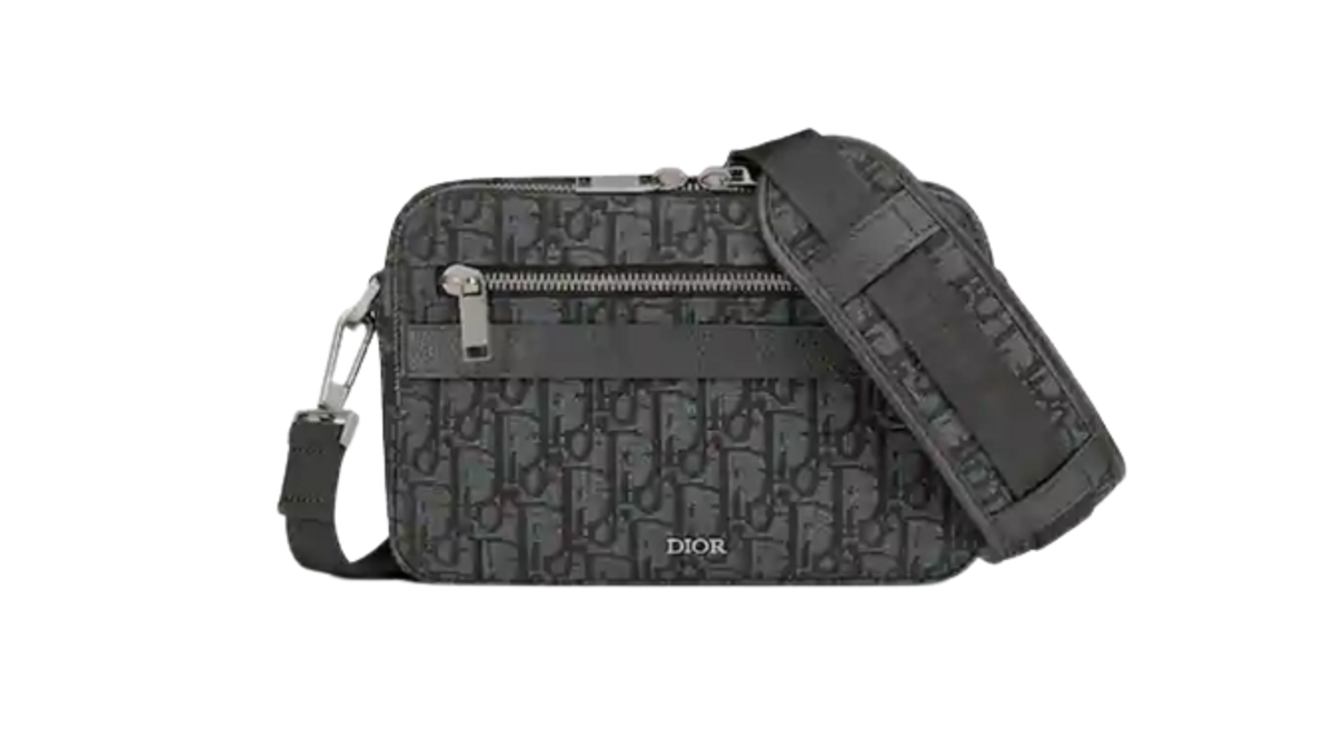 Dior Safari Messenger Bag WHAT’S ON THE STAR?