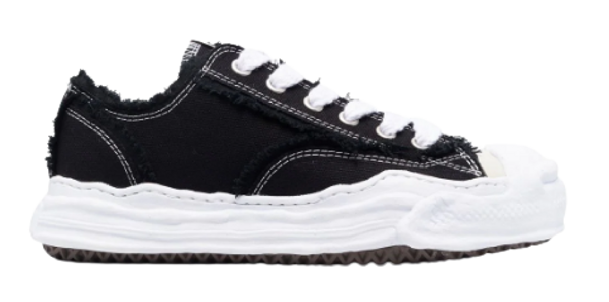 Maison Mihara Yasuhiro Hank Low Black Top Sneakers