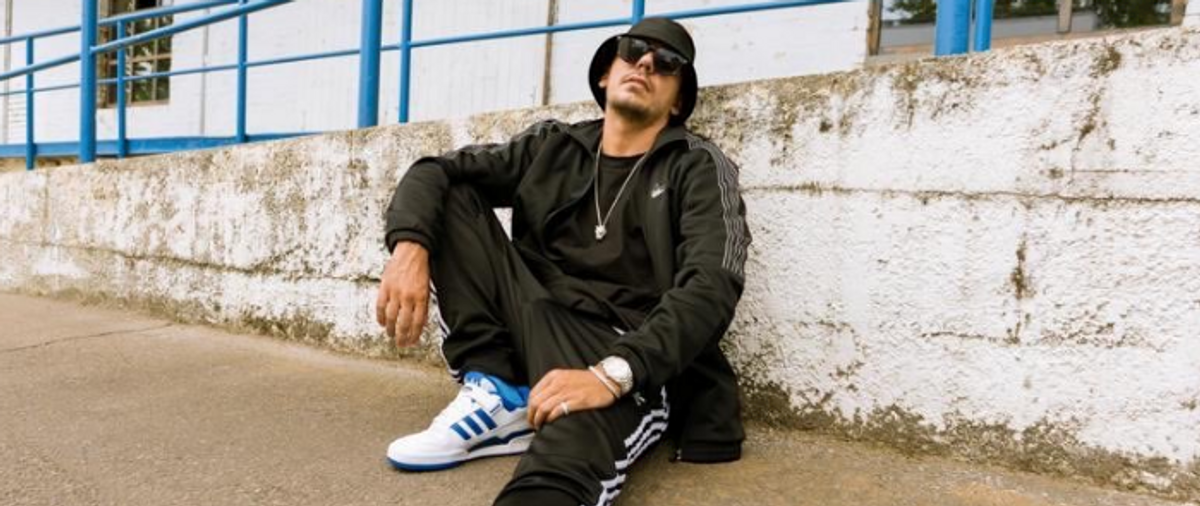 Capital Bra Outfits, Clothes, Style and Fashion WHAT’S ON THE STAR?