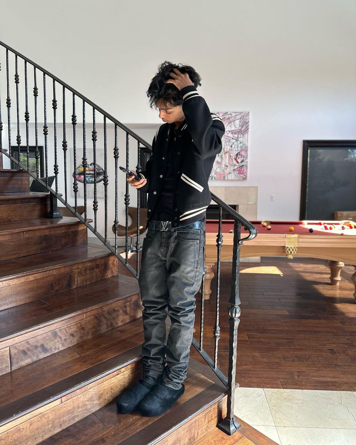 Yung Fazo Outfit from February 17, 2023 | WHAT’S ON THE STAR?