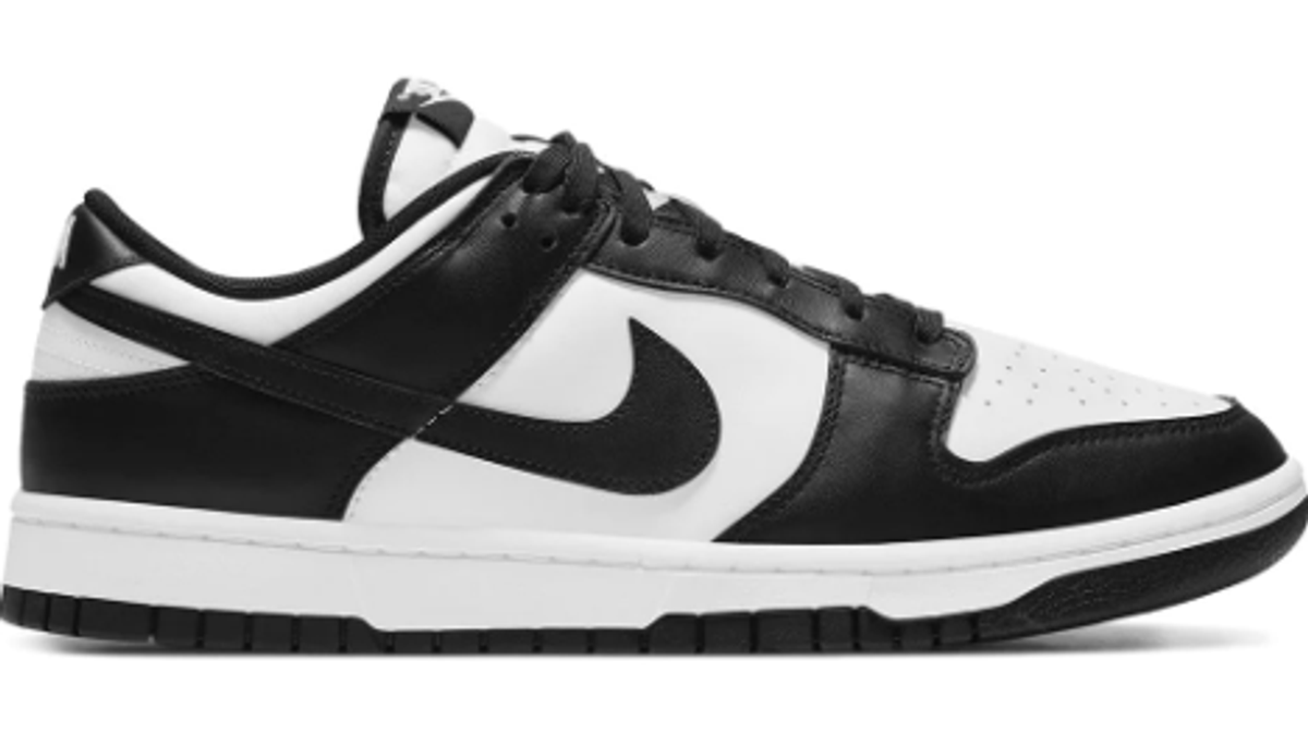 Nike Black Dunk Low Retro Sneakers WHAT’S ON THE STAR?