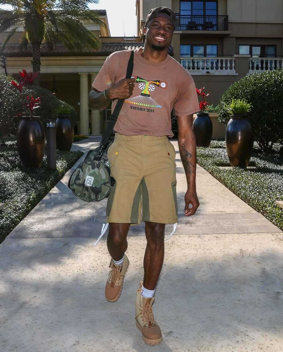 thanasis antetokounmpo shoe size