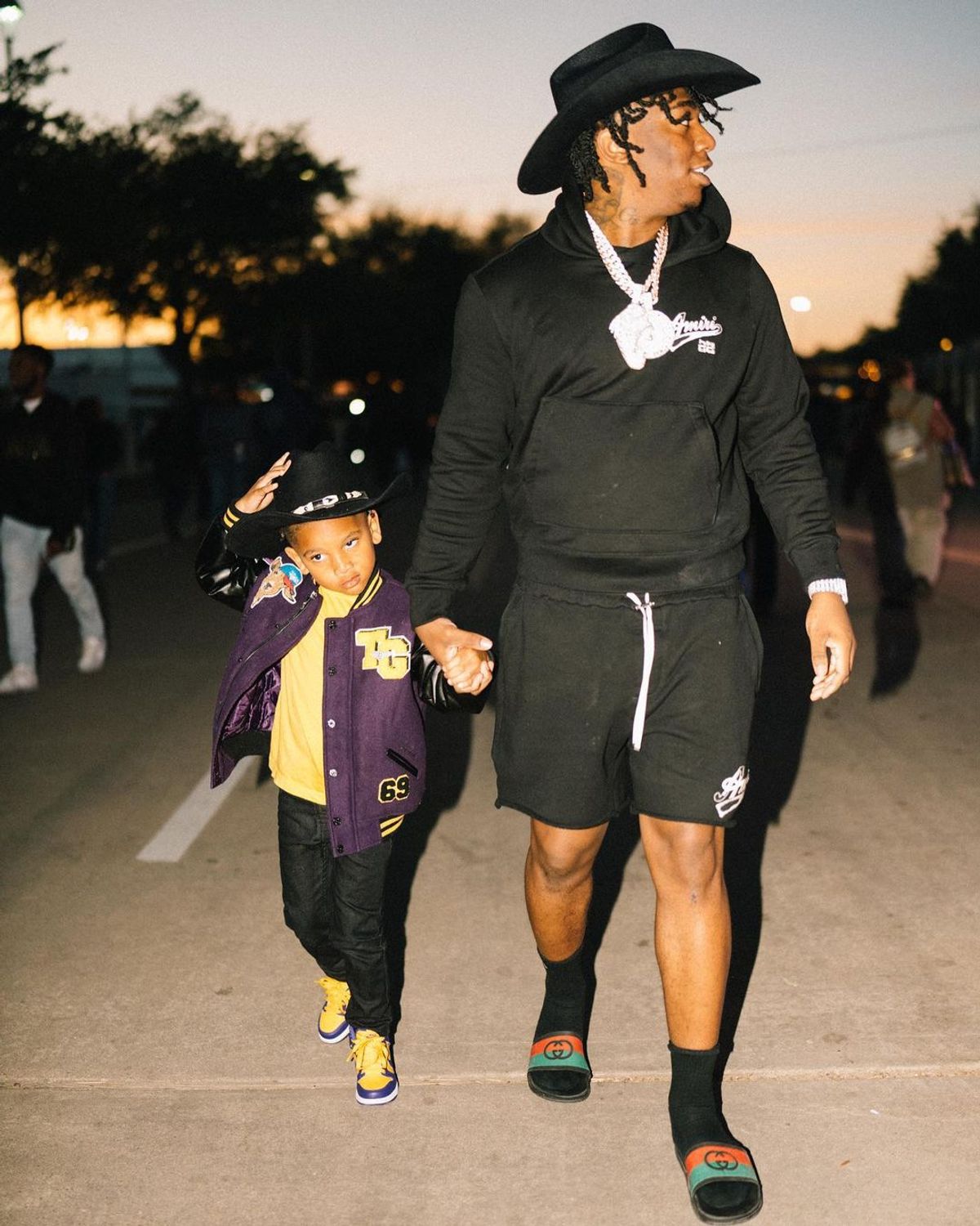 Fredo Bang Outfit from March 22, 2023 | WHAT’S ON THE STAR?