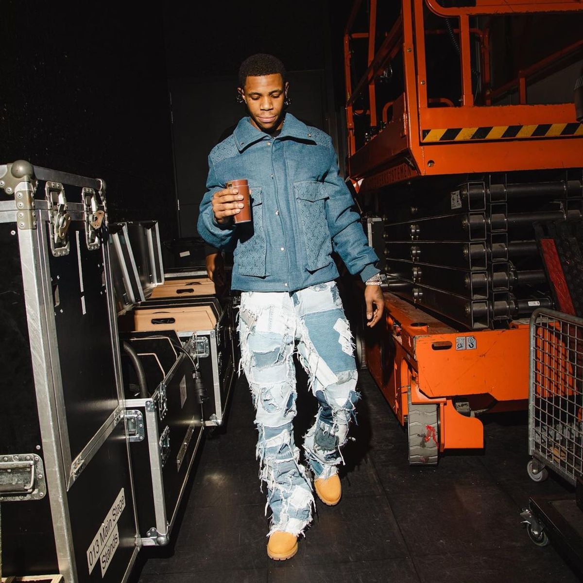 a-boogie wit da hoodie 🎨 (@aboogievsartist)