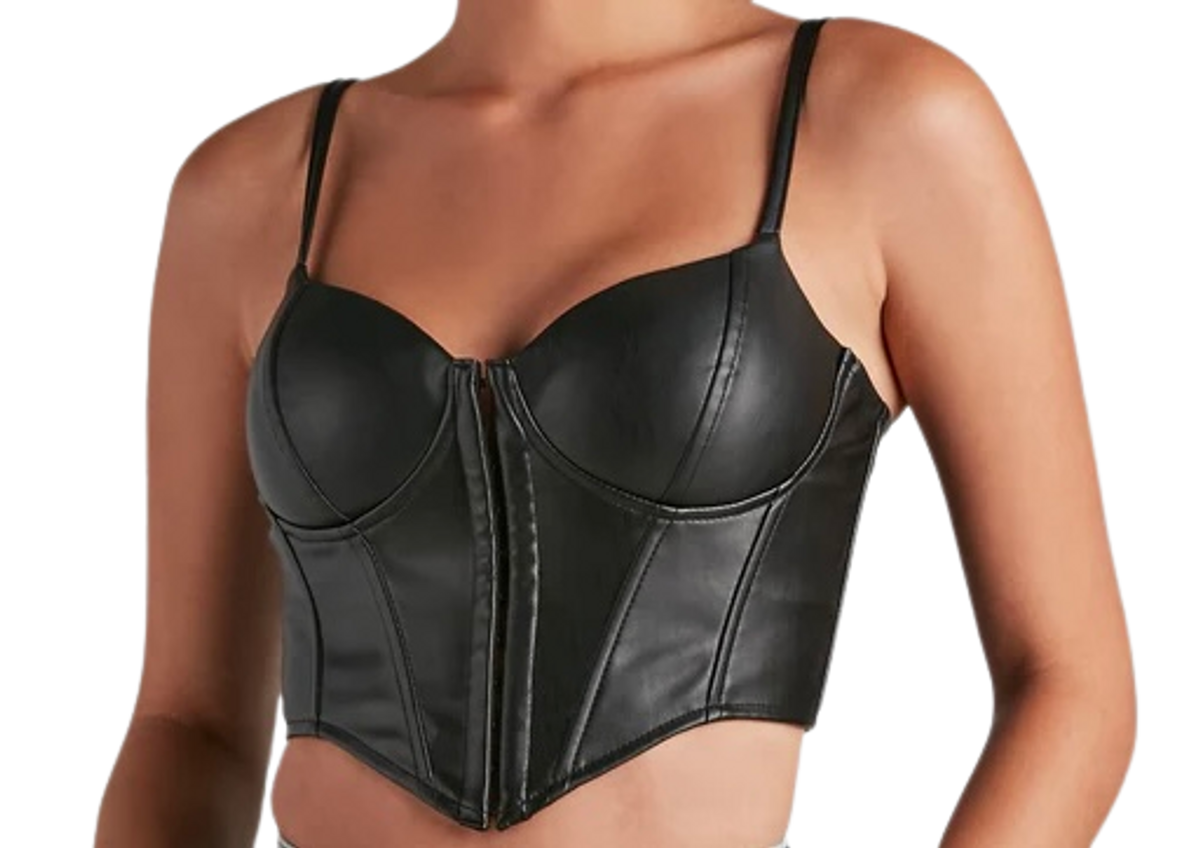 Windsor Store Bold Moment Faux Leather Corset Top WHAT’S ON THE STAR?