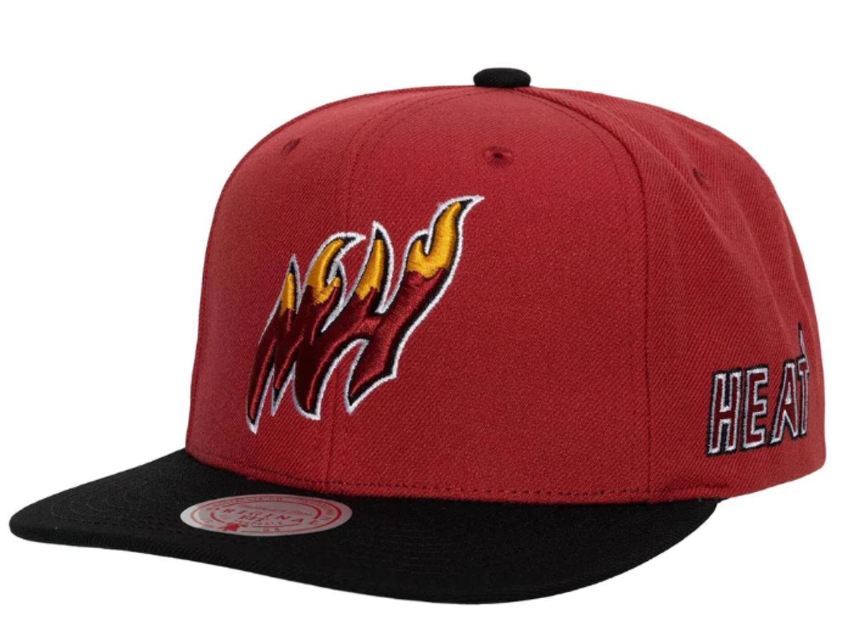 Mitchell & Ness Red And Black Miami Heat Team Origin Cap