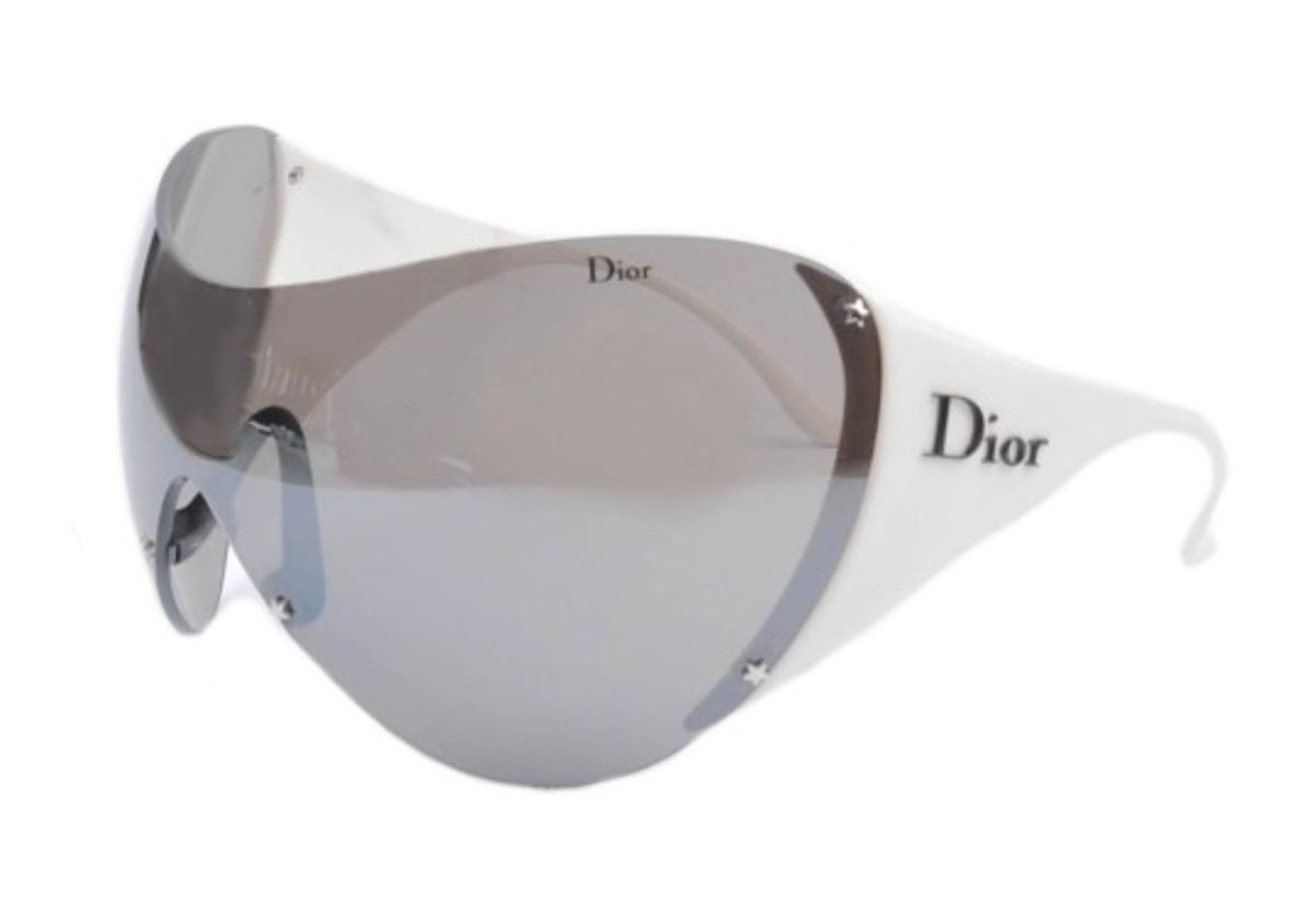 Dior Ski Sunglasses 2000 WHAT’S ON THE STAR?