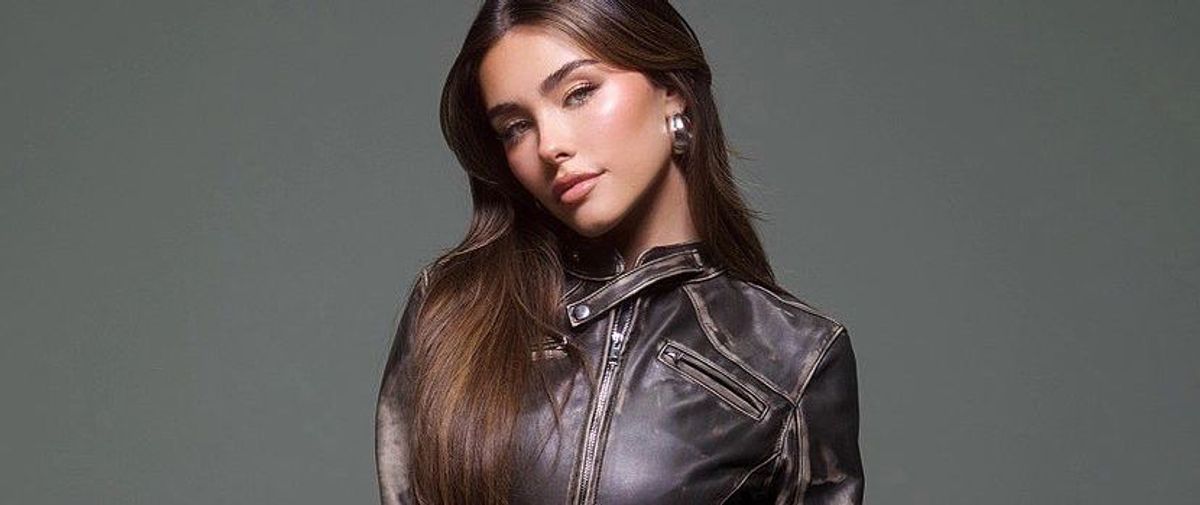 Michick Mimchik: Clothing, Shoes & Accessories | WHAT’S ON THE STAR?