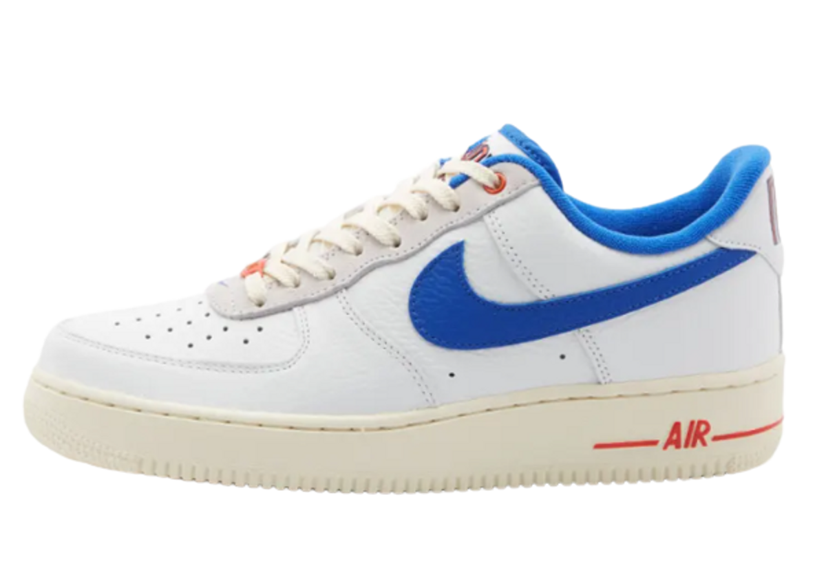Nike Air Force 1 07 Summit White Sneakers