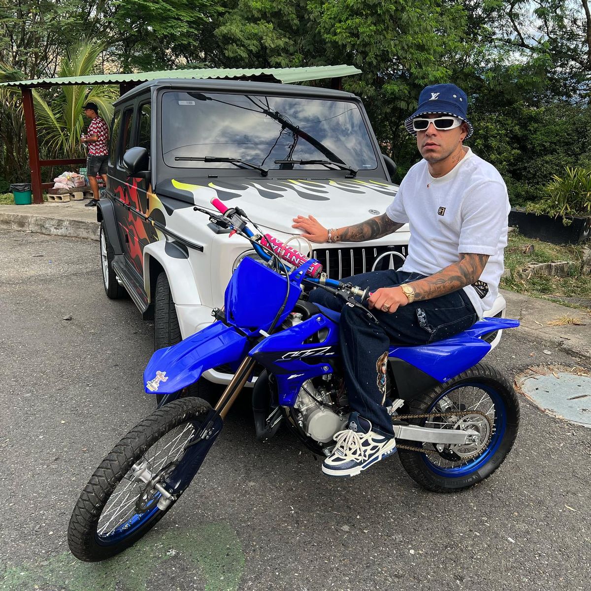 Ryan Castro Outfit from August 7, 2023 | WHAT’S ON THE STAR?