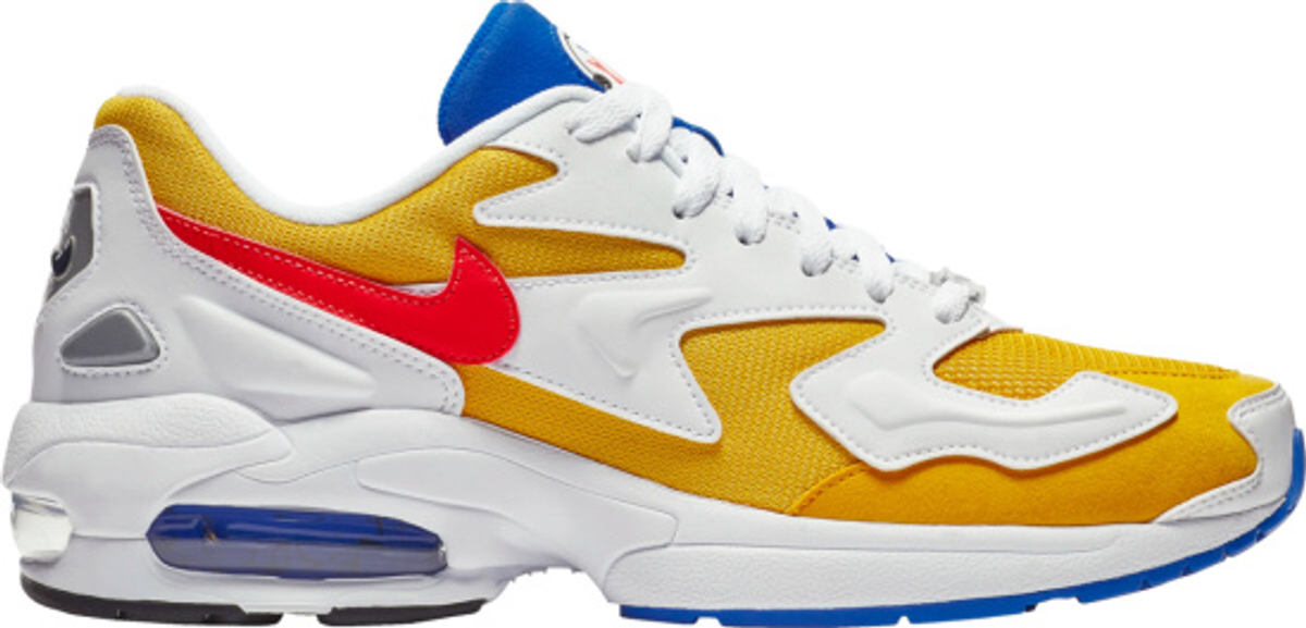Nike Air Max 2 Light 'Gold Flash' Sneakers | WHAT’S ON THE STAR?