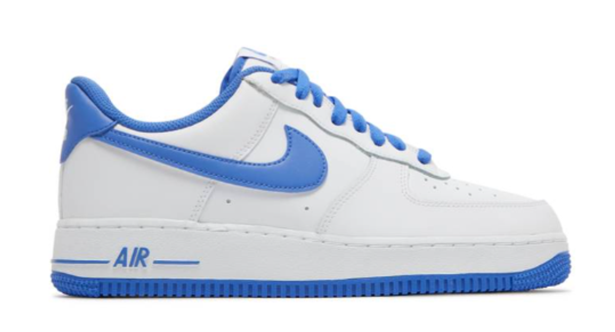Nike White Medium Blue Air Force 1 07 Sneakers