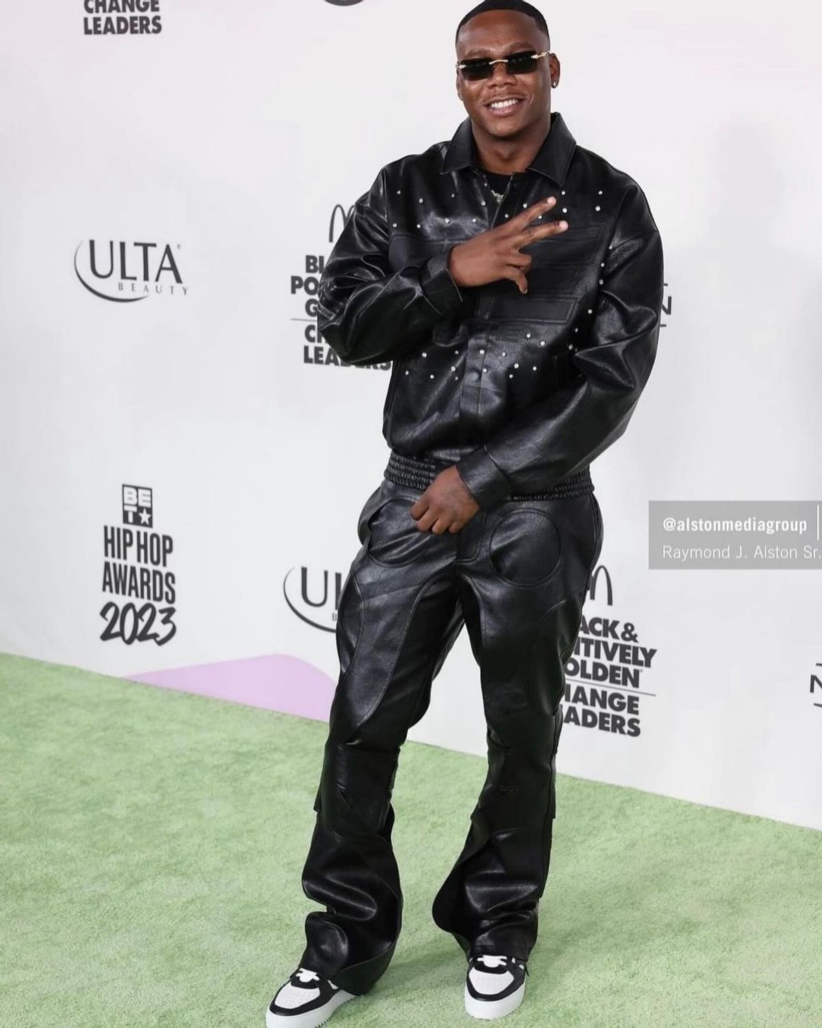 Symba Outfit from October 5, 2023 | WHAT’S ON THE STAR?