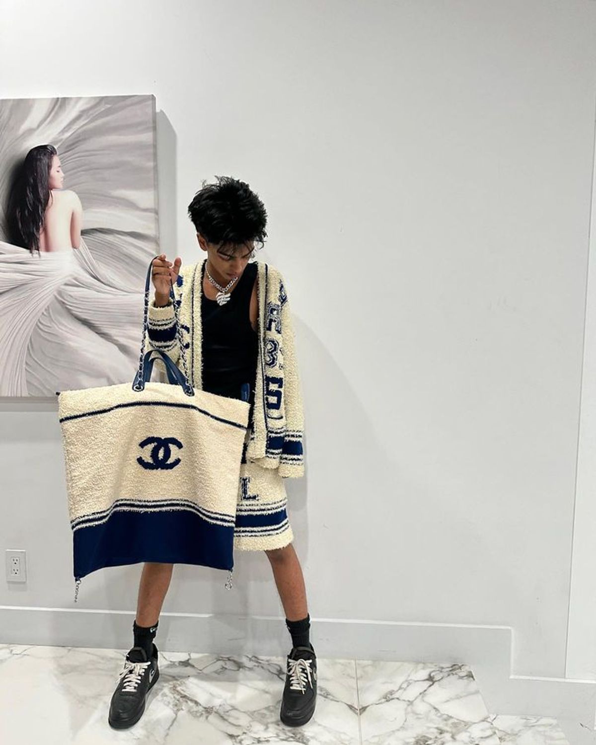 Yung Fazo Outfit from October 12, 2023 | WHAT’S ON THE STAR?