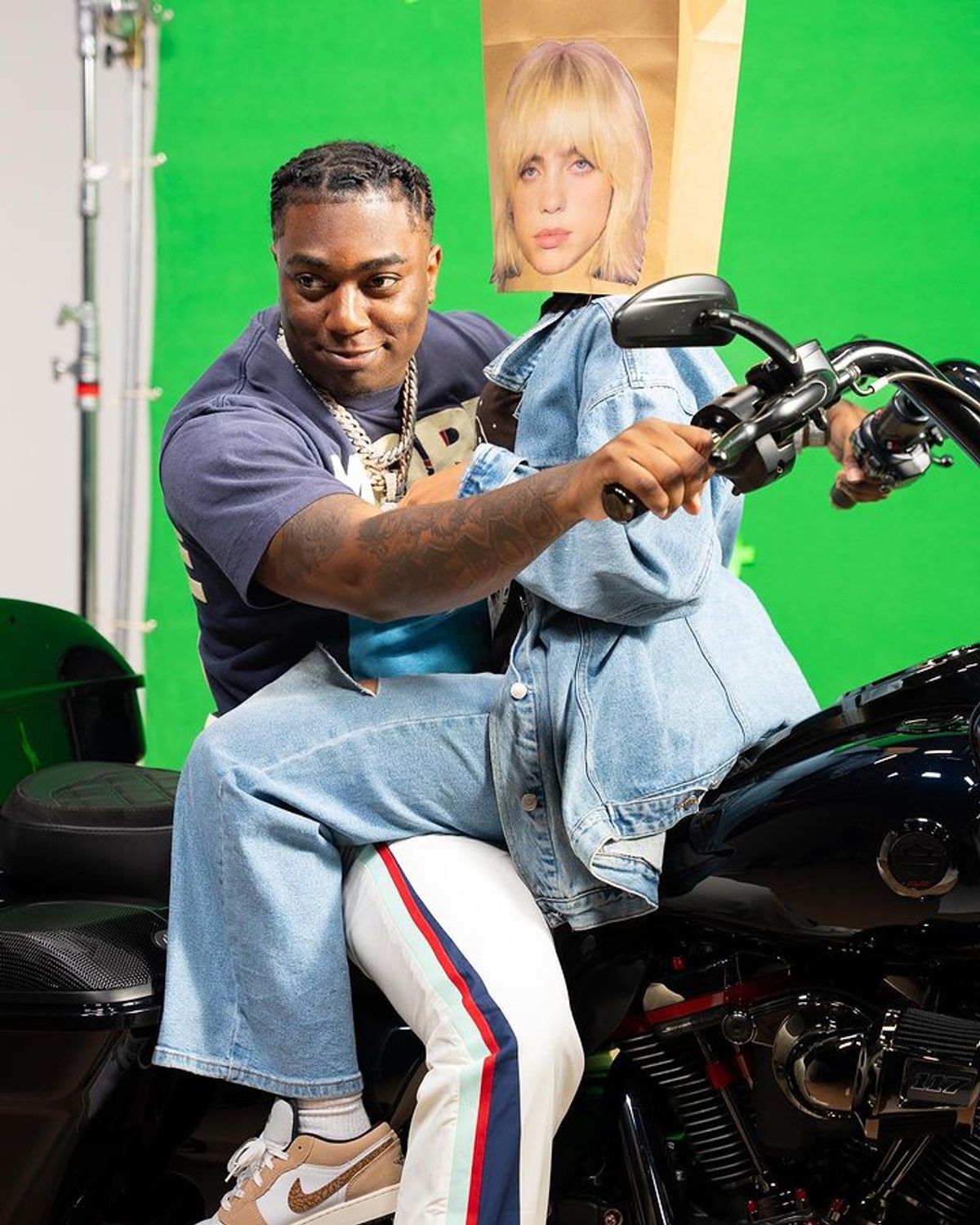 Fredo Bang Outfit from October 25, 2023 | WHAT’S ON THE STAR?