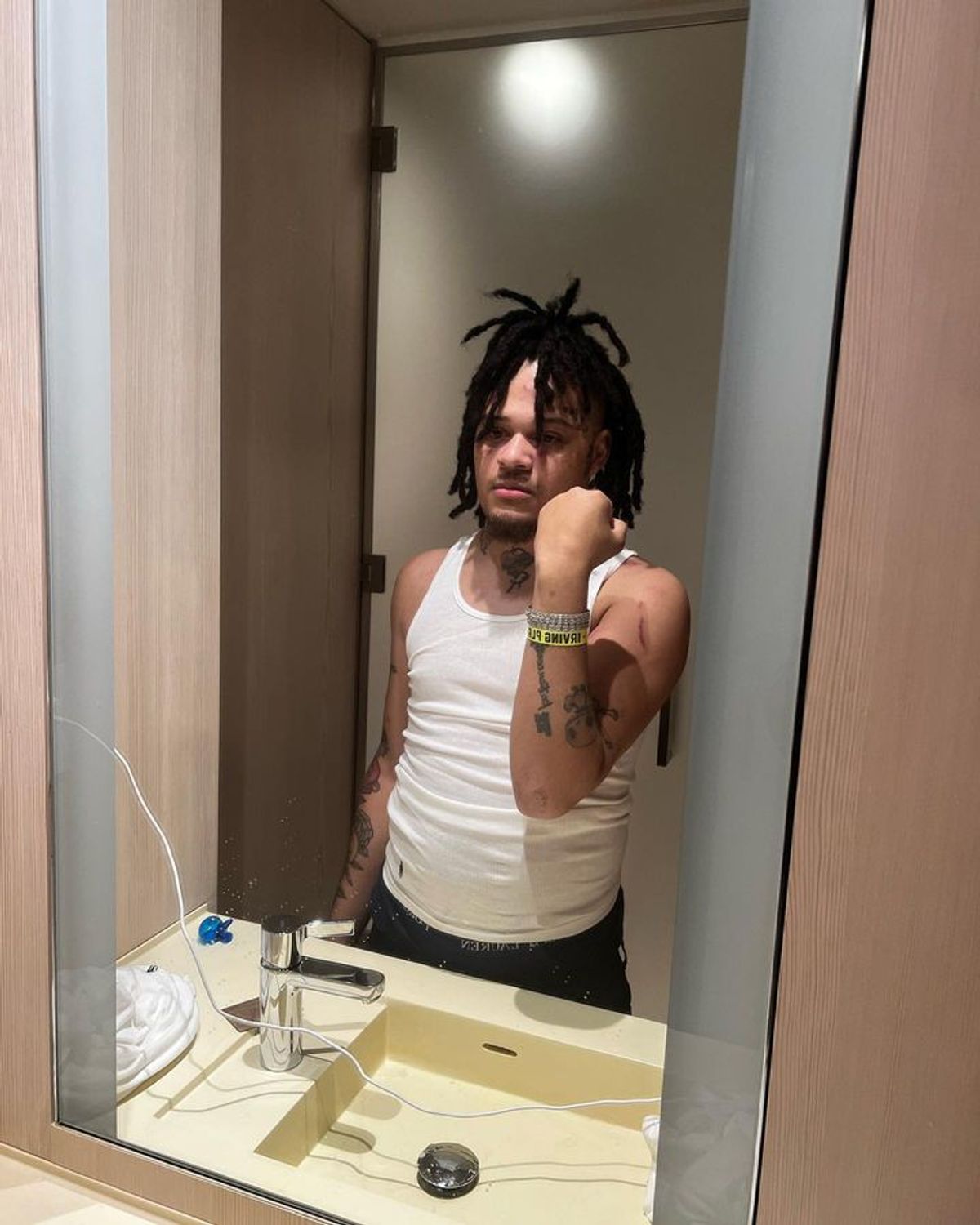 Summrs Outfit from November 12, 2023 | WHAT’S ON THE STAR?