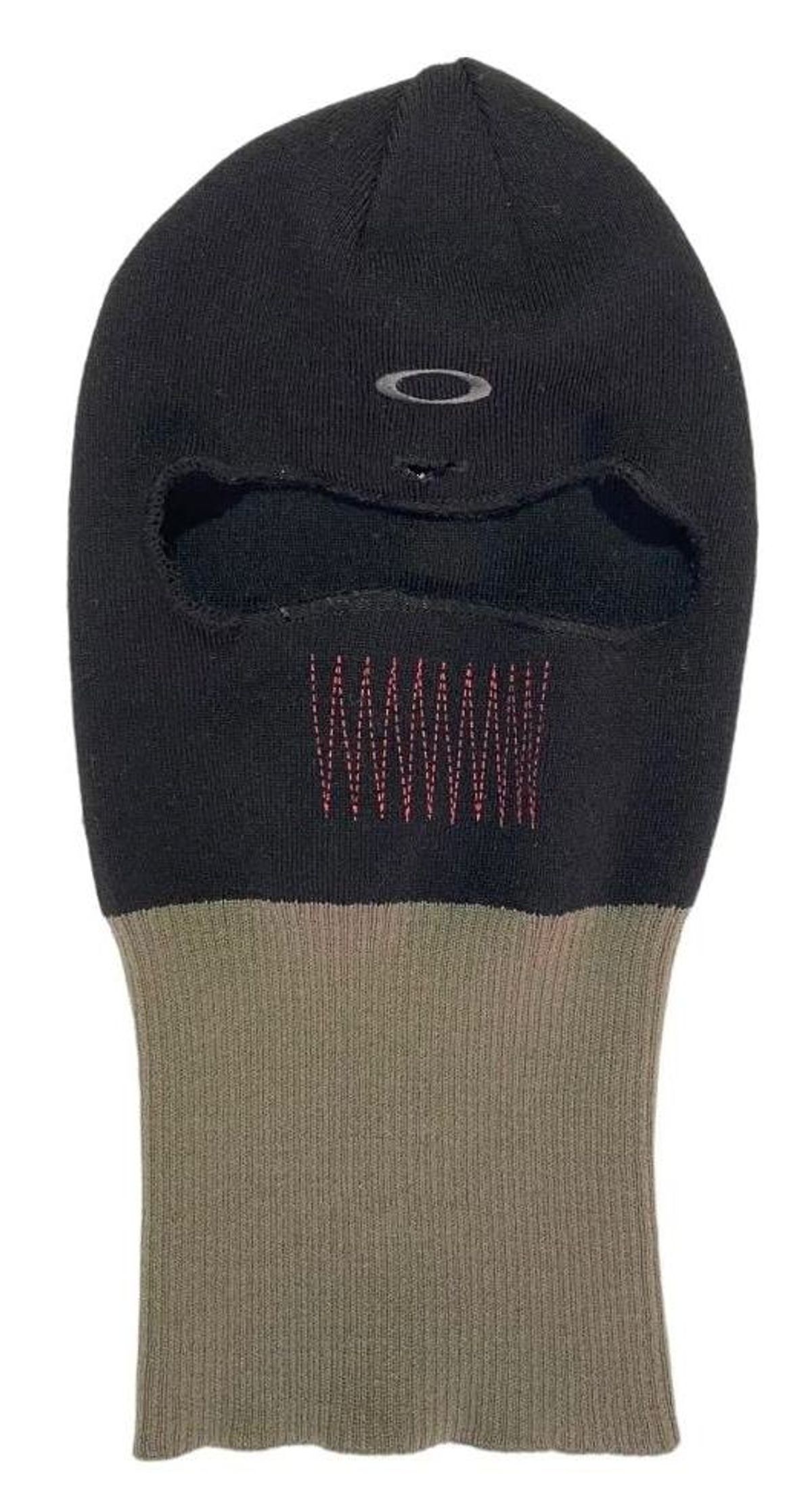 Oakley Vintage 2000 Oakley Balaclava 3 in1 Beanie WHAT’S ON THE STAR?